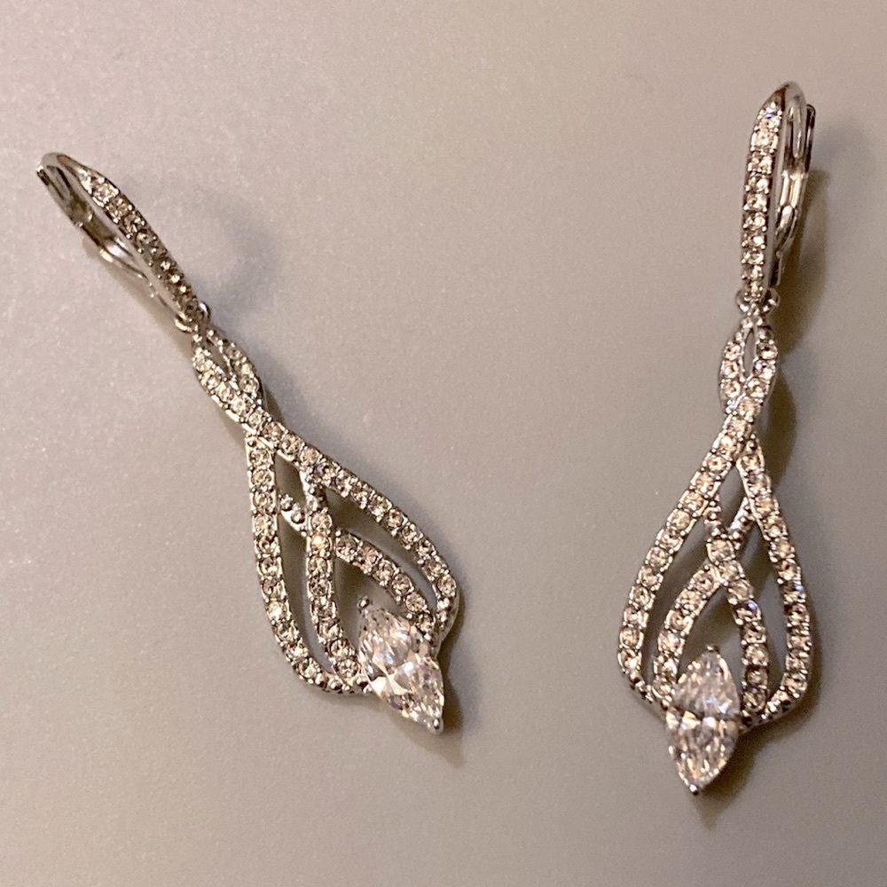 Silver Fashion Elegant Earrings with Cubic Zirconium